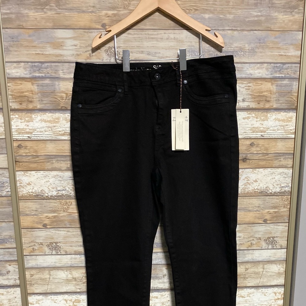 NWT Vera Wang Black Denim Legging